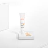 av_cicalfate+_repairing-cream-spf50+3282771001463_still-life2_rvb_1x1