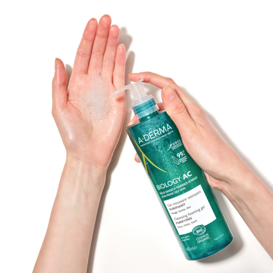 AD_IG-FB_APPLICATION_BIOLOGY-AC_CLEANSING-FOAMING-GEL_POST_2023