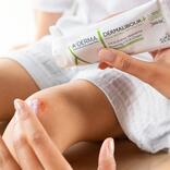 AD_WEBSITE_APPLICATION_DERMALIBOUR_CICA-CREME_50ML_LIFESTYLE_2021